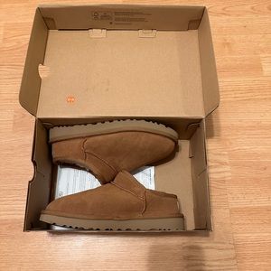Ugg Classic Slipper